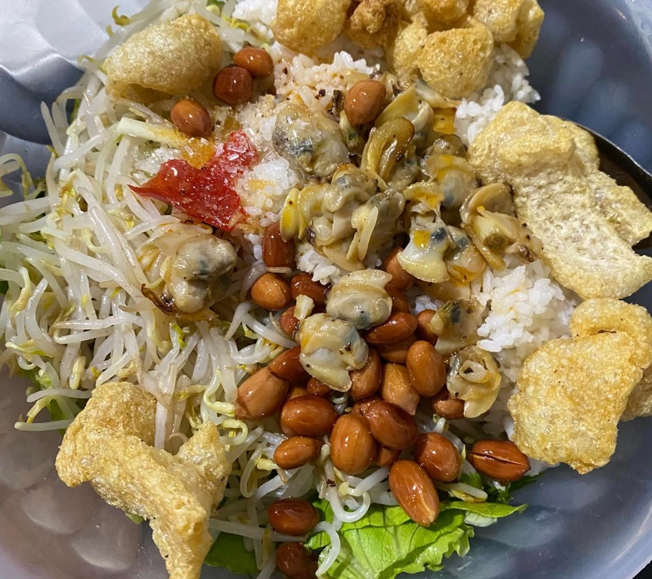 Cơm hến (Huế)